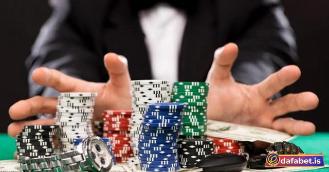 Cẩm nang lựa chọn và mua phỉnh Poker